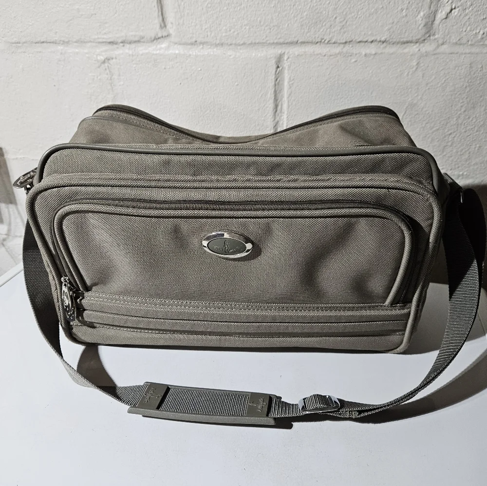 Vintage Atlantic Garment Bag